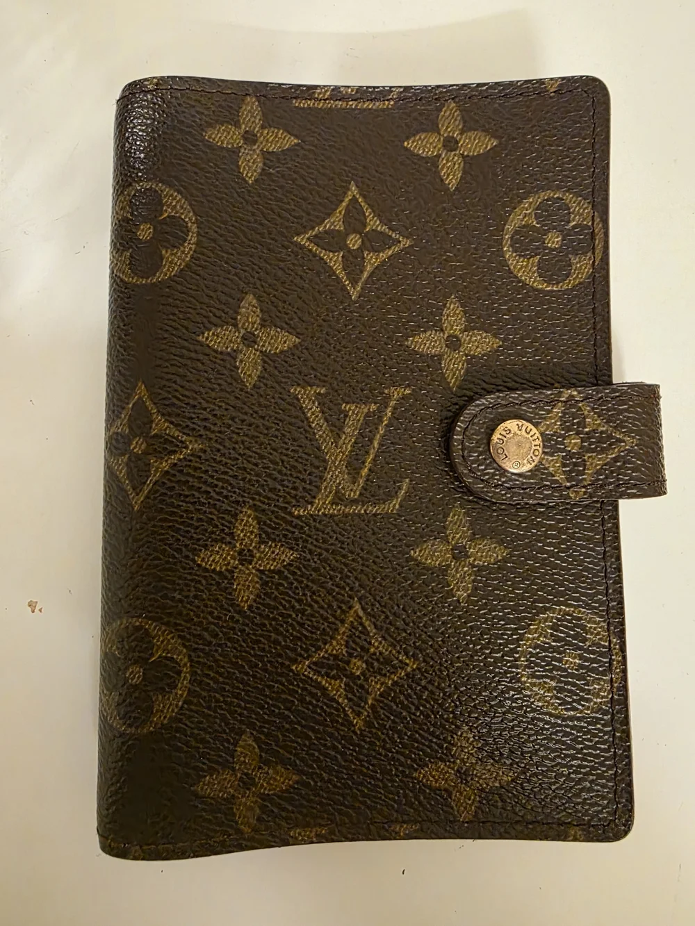 Louis Vuitton Monogram Canvas Agenda Cover in Brown